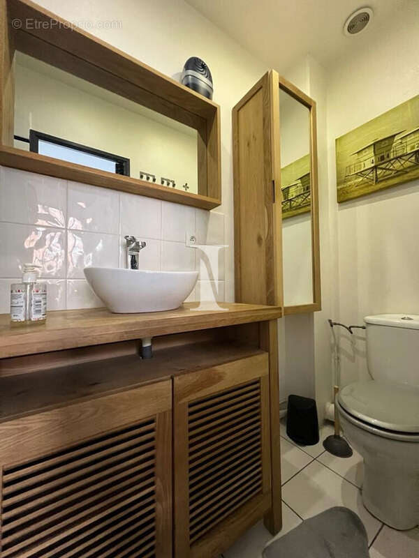 Salle d&#039;eau - Appartement à VINCENNES