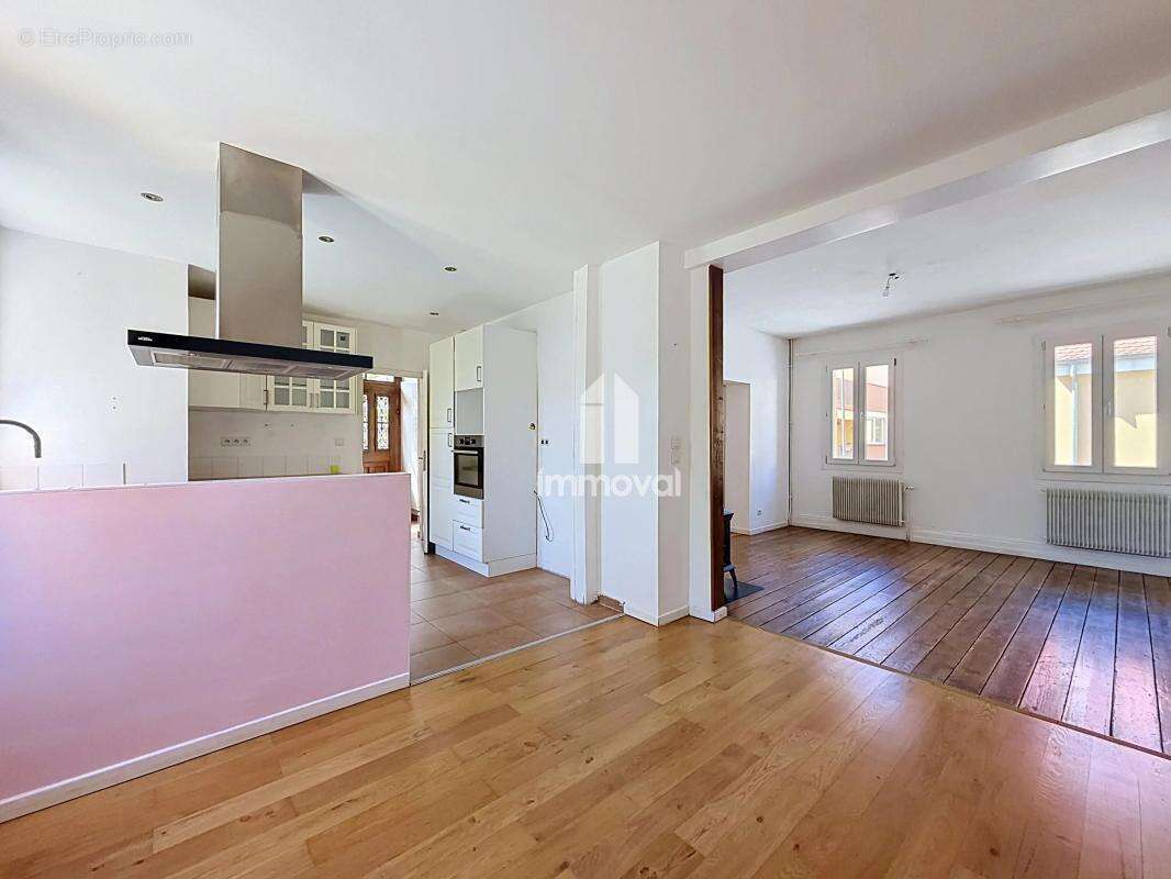 ROBERTSAU - MAISON - 124m² sur 2,73 ares - photo 2