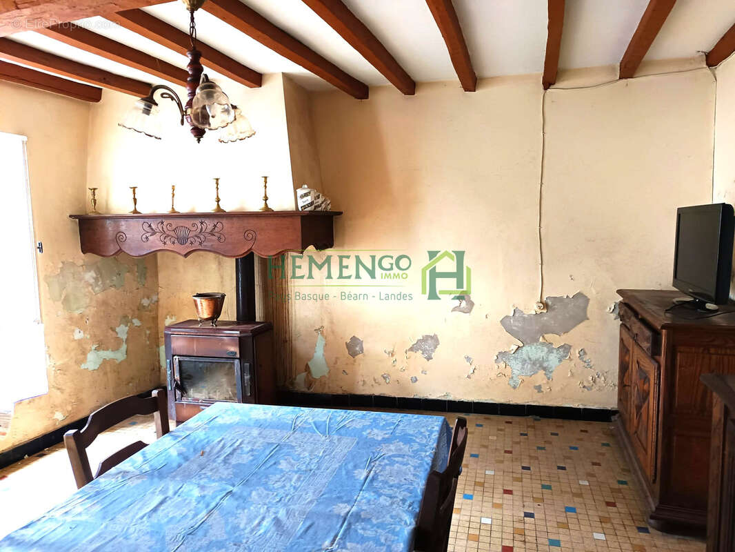 Maison à ESPES-UNDUREIN