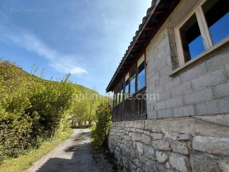 Maison à MONTBRAND