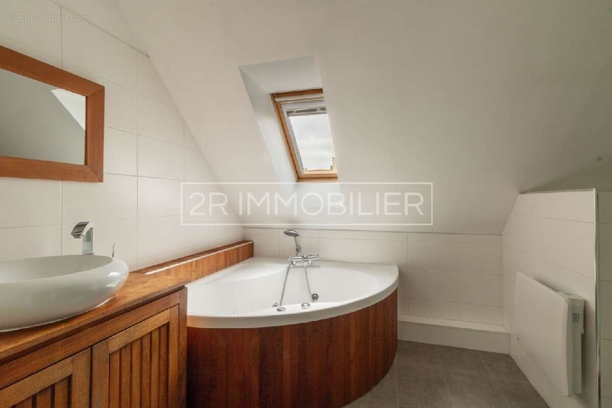 Maison à THORIGNY-SUR-MARNE