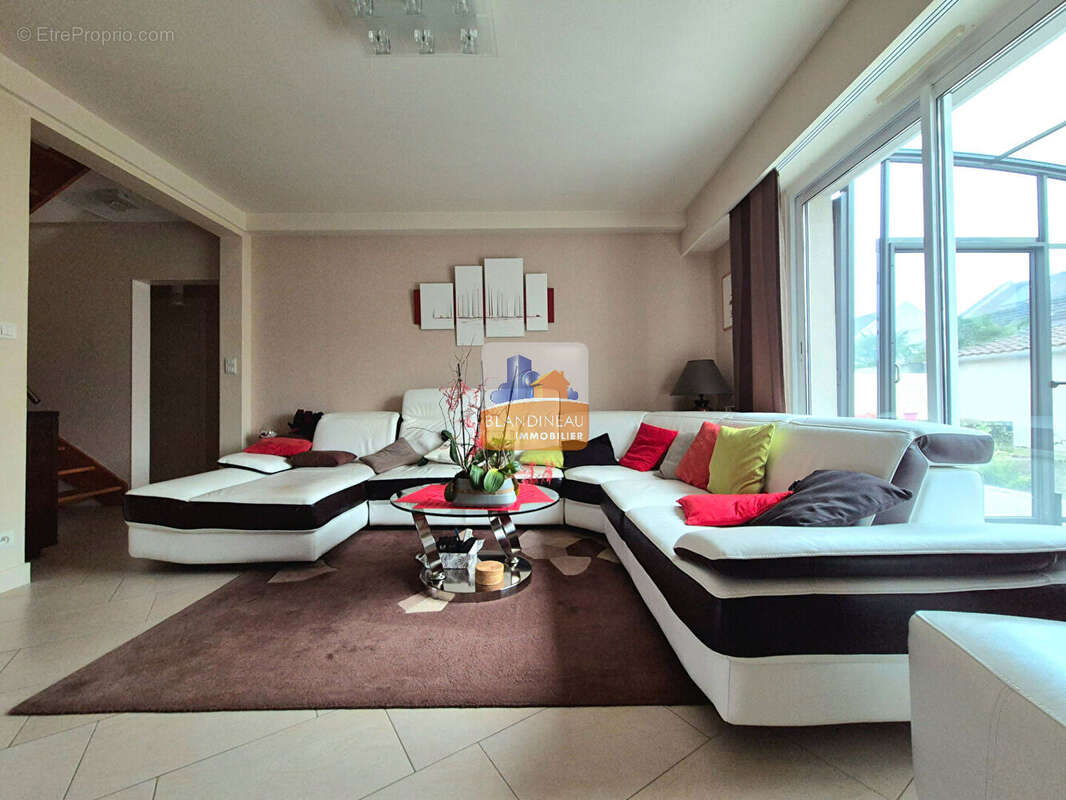 Limitrophe pont saint martin - reze - bouguenais, maison familiale 5 ch - 154 m² hab - 451 m² parcelle - garage - photo 5