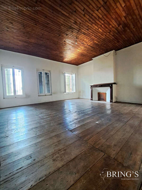 Maison à SAINT-NICOLAS-DE-LA-GRAVE