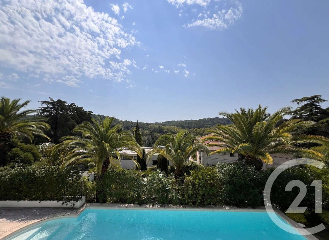 Maison à MOUGINS