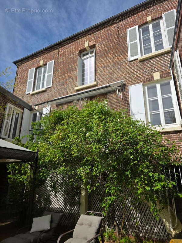 Maison à BEAUVAIS