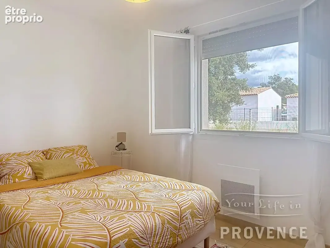 Villa de plain-pied avec piscine , Calme et à proximité du village - photo 11