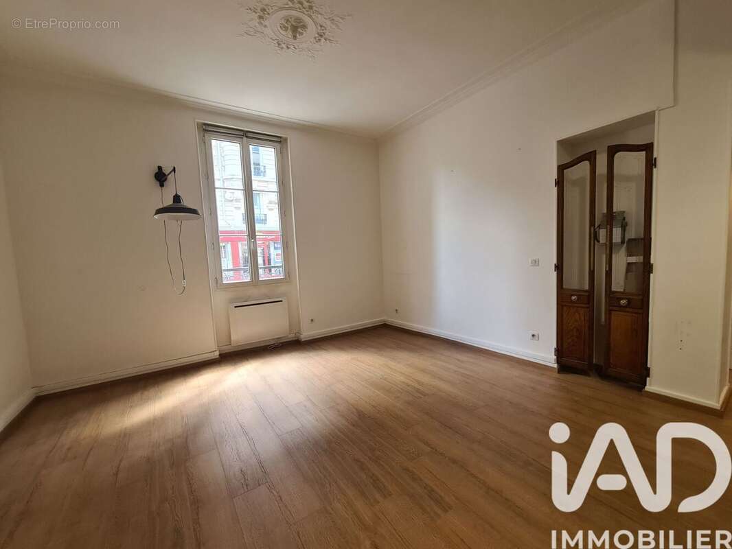 Photo 2 - Appartement à PARIS-16E