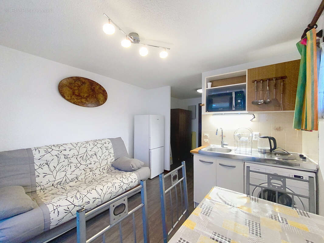 Appartement à MORILLON