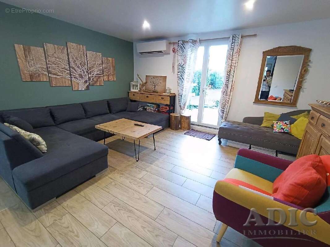 Maison à LE PLESSIS-BELLEVILLE