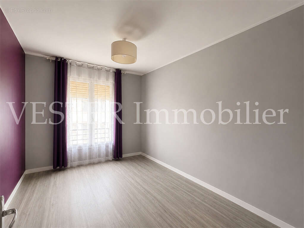 Très agréable 4 pièces avec balcon et vue dégagée - photo 10