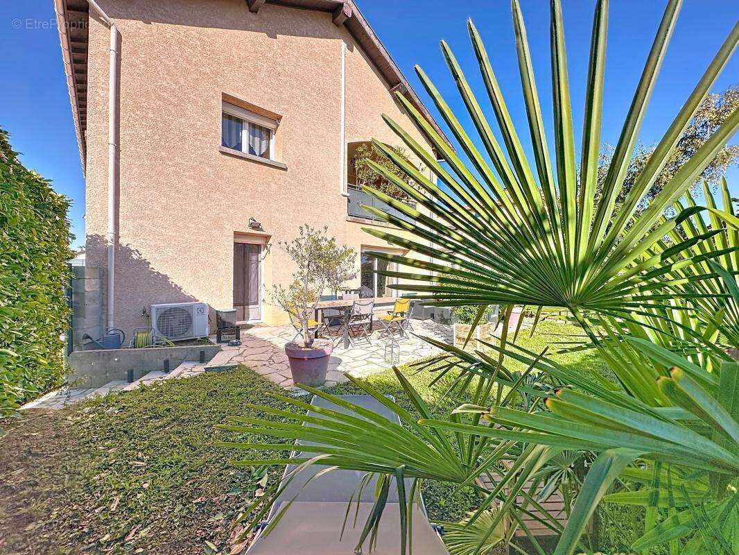 Appartement à COMMUNAY