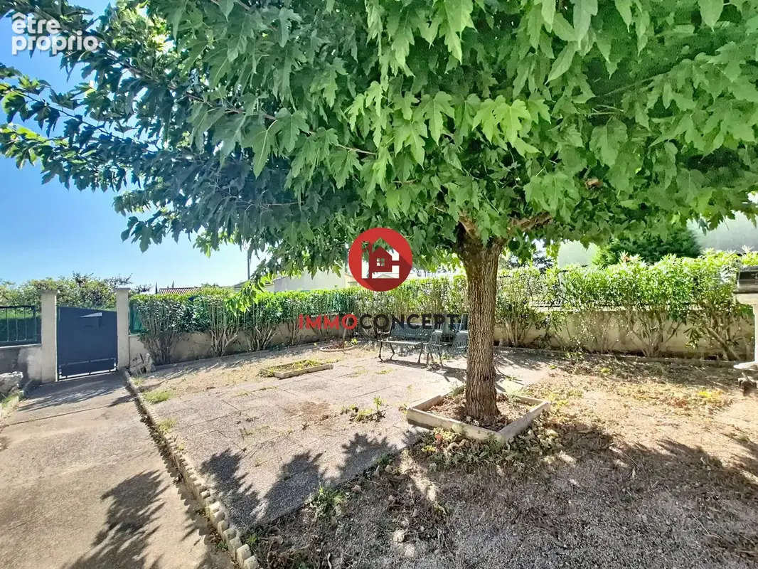 Maison 5 pièces 102 m² à vendre à Saint-Laurent-Des-Arbres (30126) - photo 2