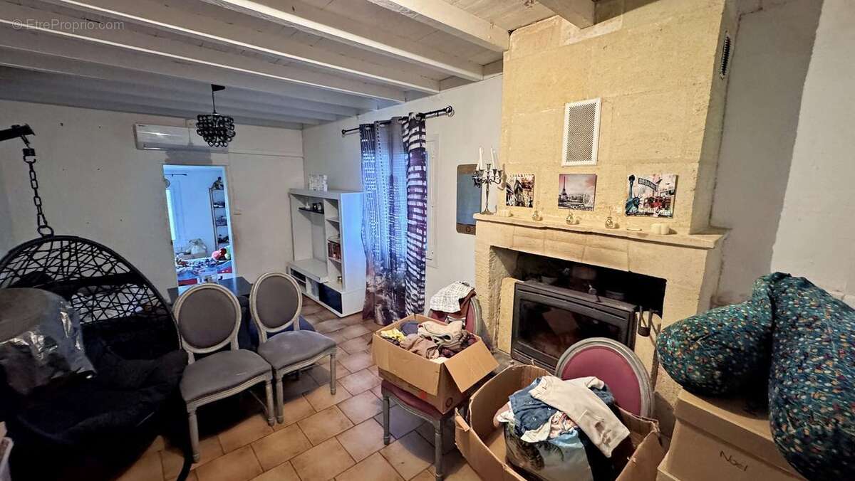 Maison à MOULIETS-ET-VILLEMARTIN