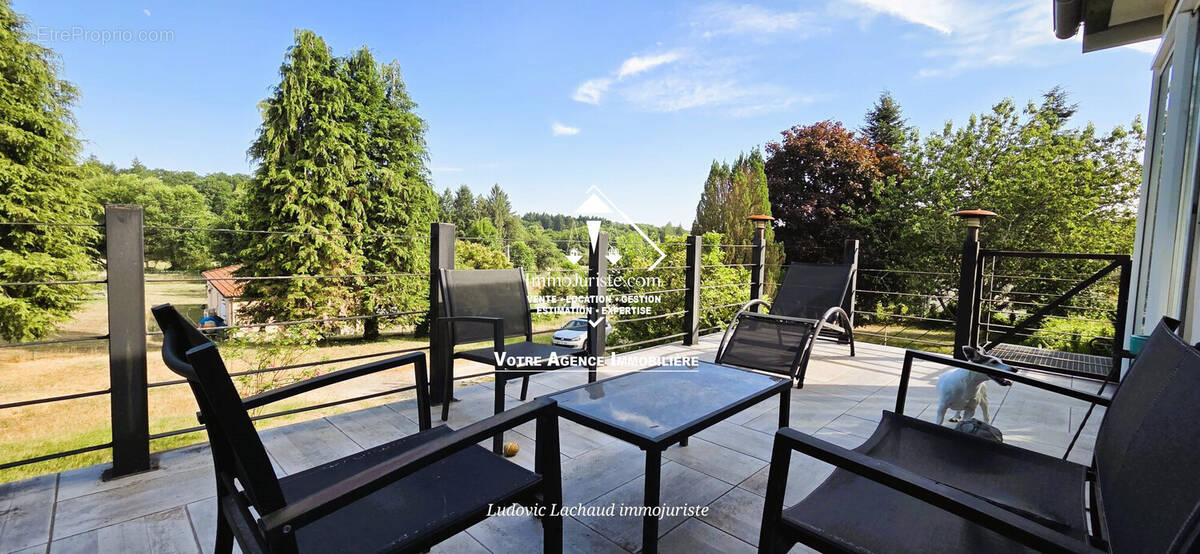 Maison à COMPREIGNAC