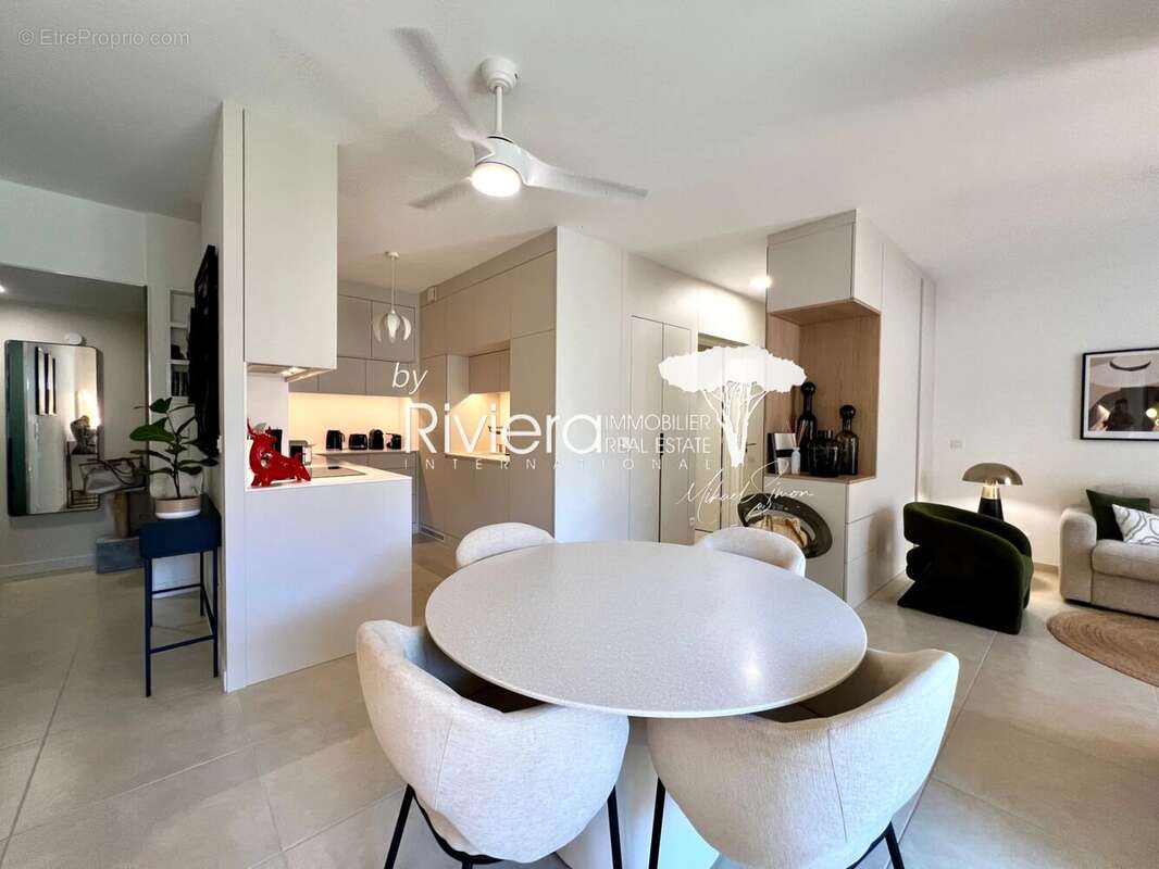 T2/3 en rdj avec piscine et double parking s/sol ! - photo 17