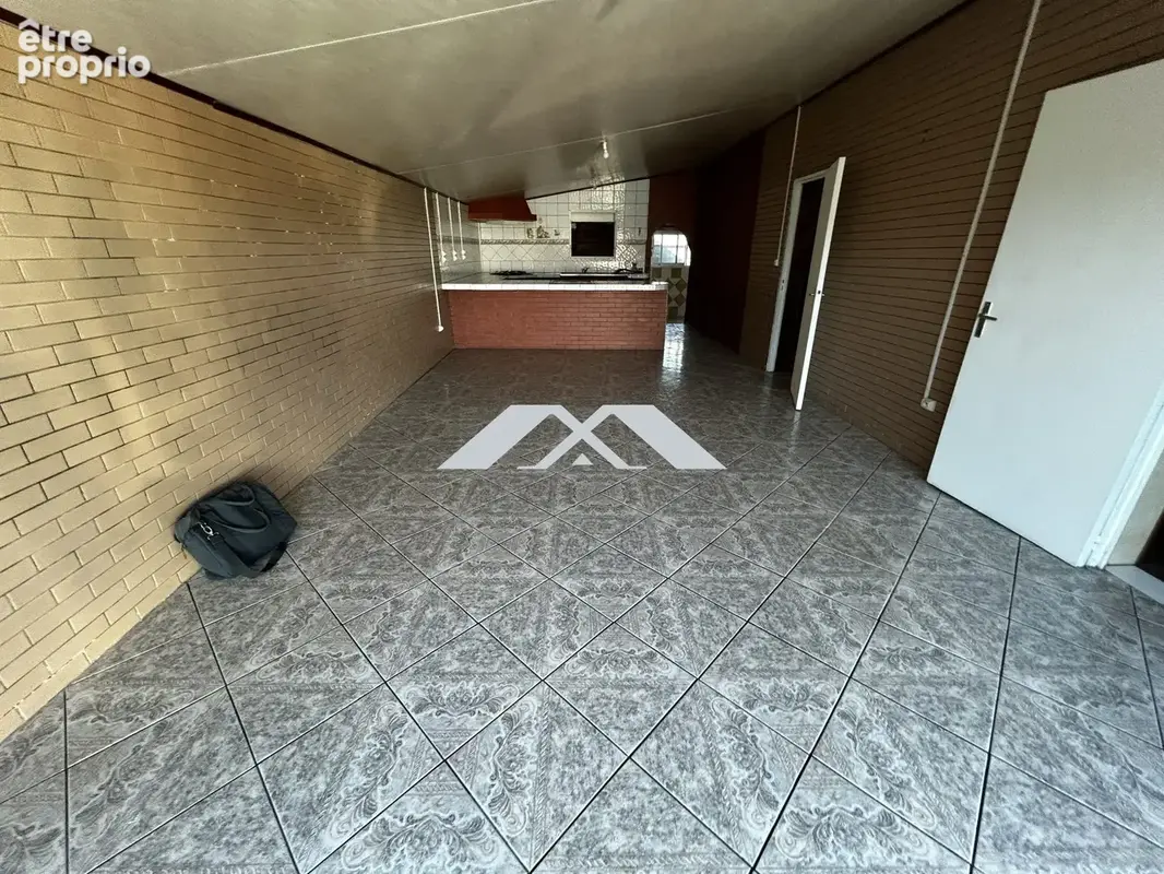 Maison 6 pièces 140 m² à vendre à Saint-Pierre (97418) - photo 6