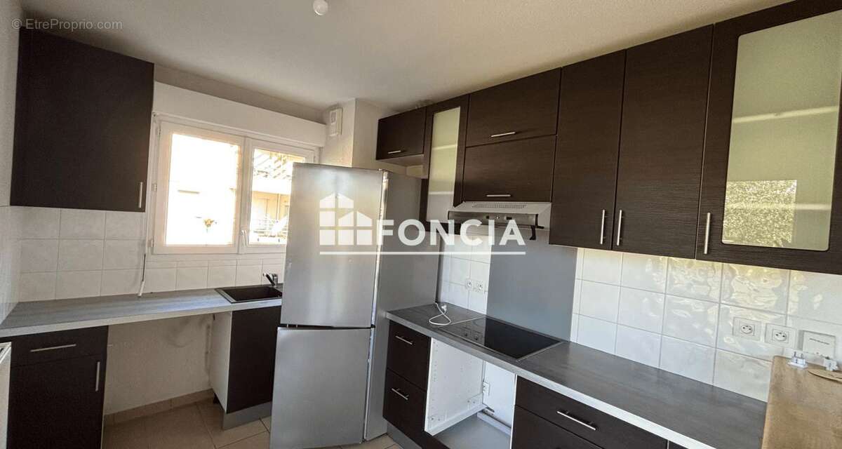Appartement à LONS