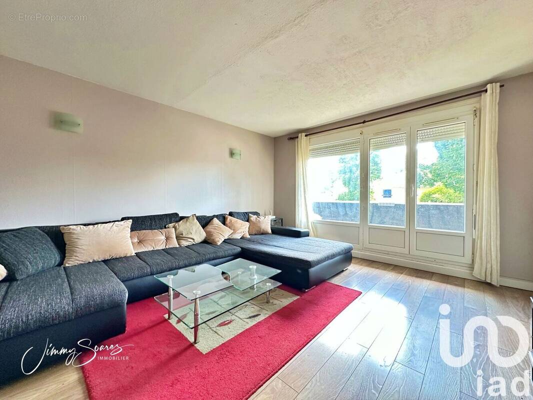 Photo 1 - Appartement à LE PLESSIS-TREVISE