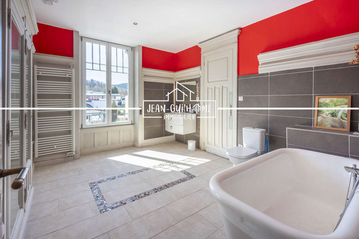 Maison à REMIREMONT