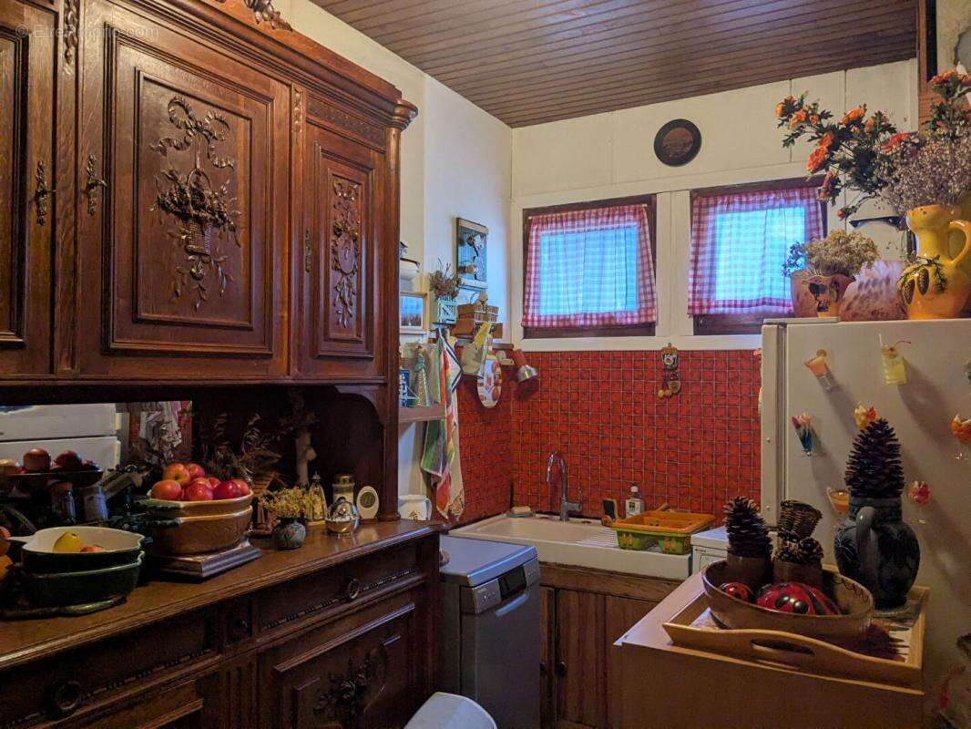 Maison à COMPAINS