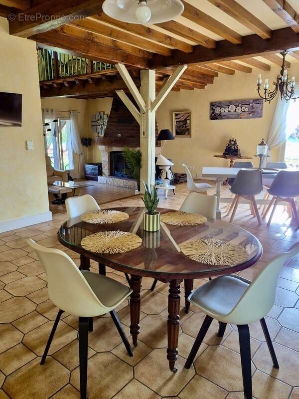 Maison à SAINTE-LIVRADE-SUR-LOT