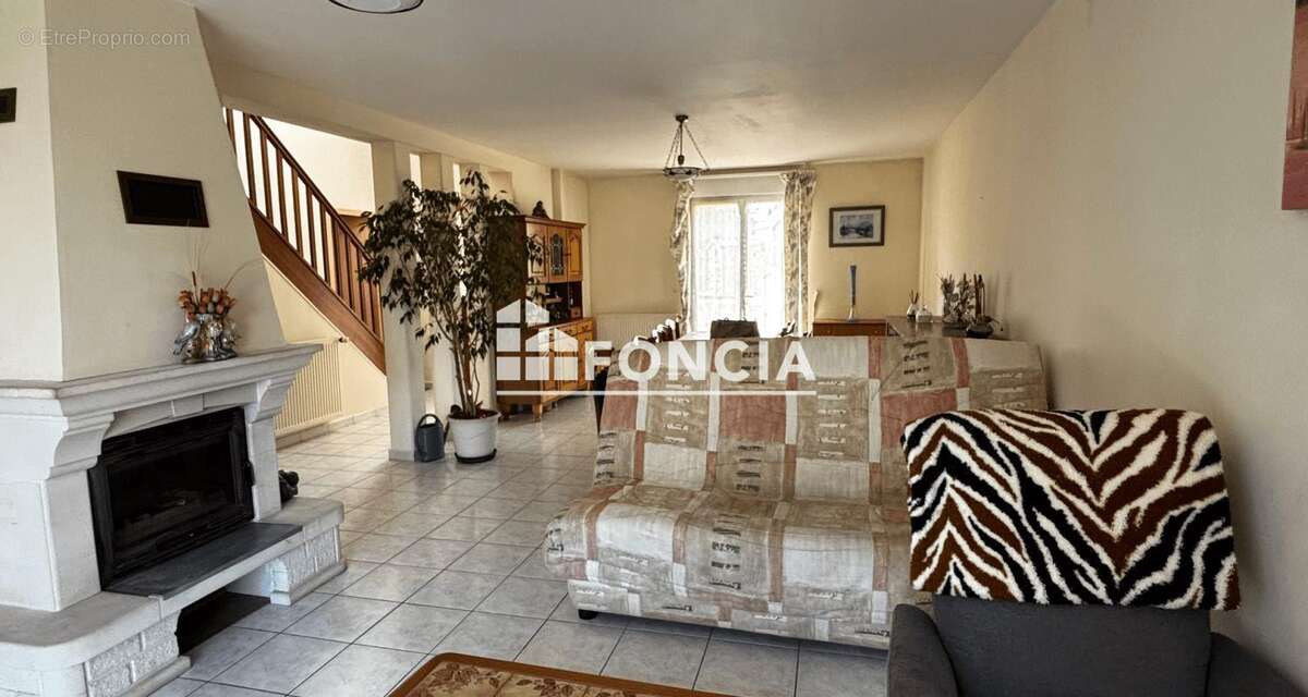 Maison familiale proche Fresnay sur Sarthe ! - photo 2