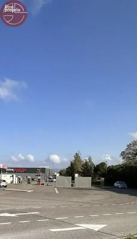 Local commercial - photo 4