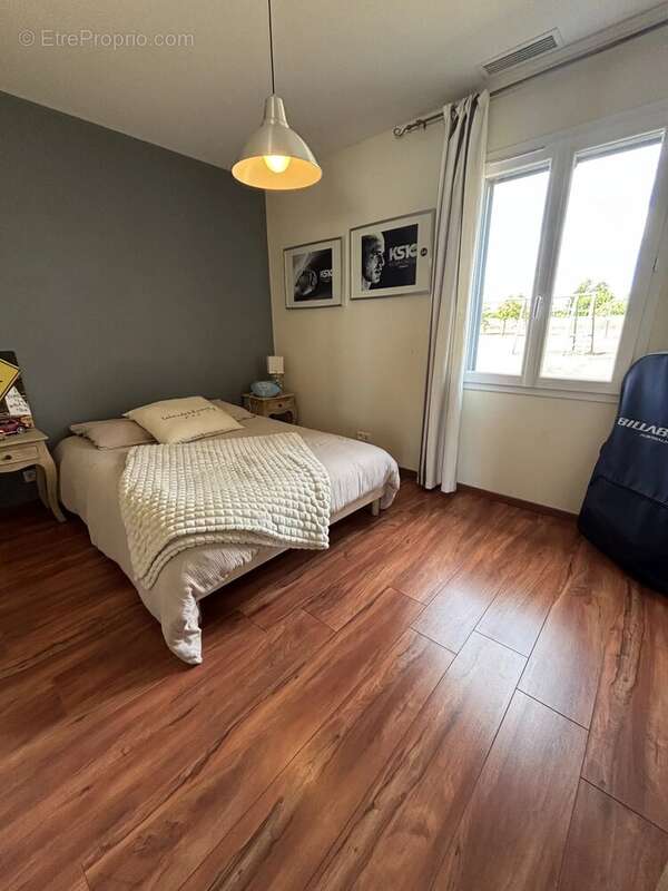 Maison contemporaine  de 150m² POMPORT avec piscine - photo 11