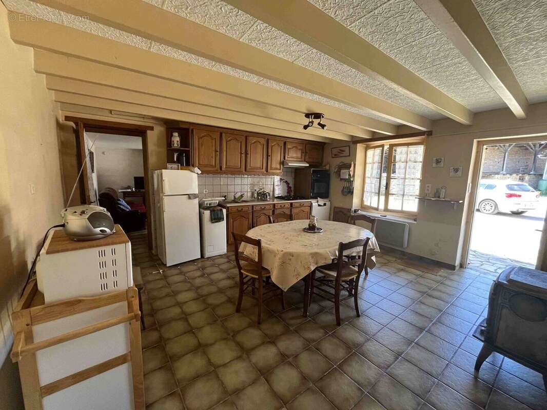 Maison à CHASSENEUIL-SUR-BONNIEURE