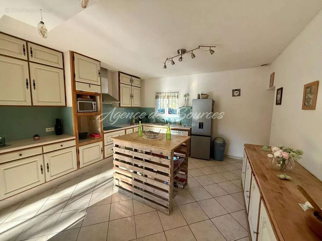 Maison à CHATEAUVERT