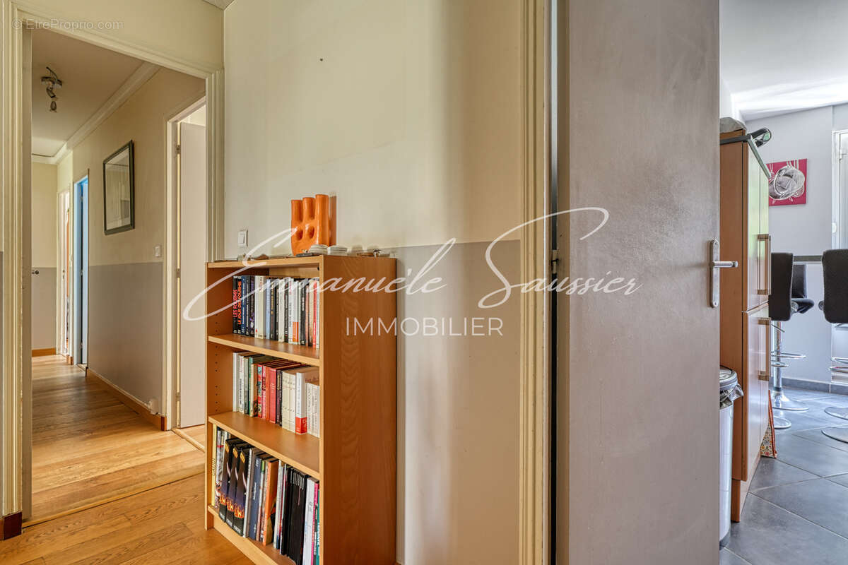 Appartement à VILLE-D'AVRAY