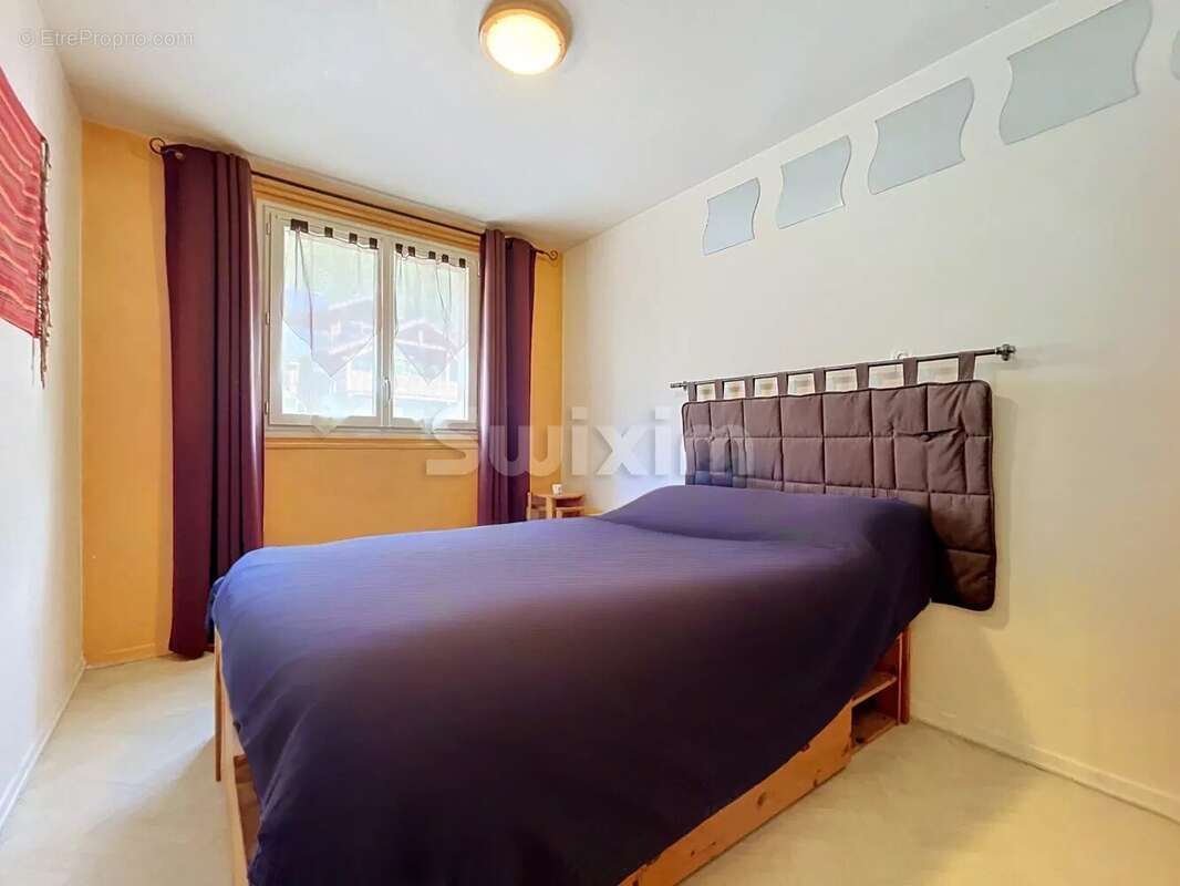 CHAMONIX-MONT-BLANC – Appartement T3 avec parking privatif et cave - photo 3