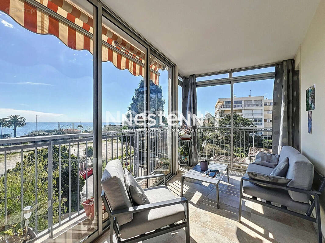 Appartement à VALLAURIS