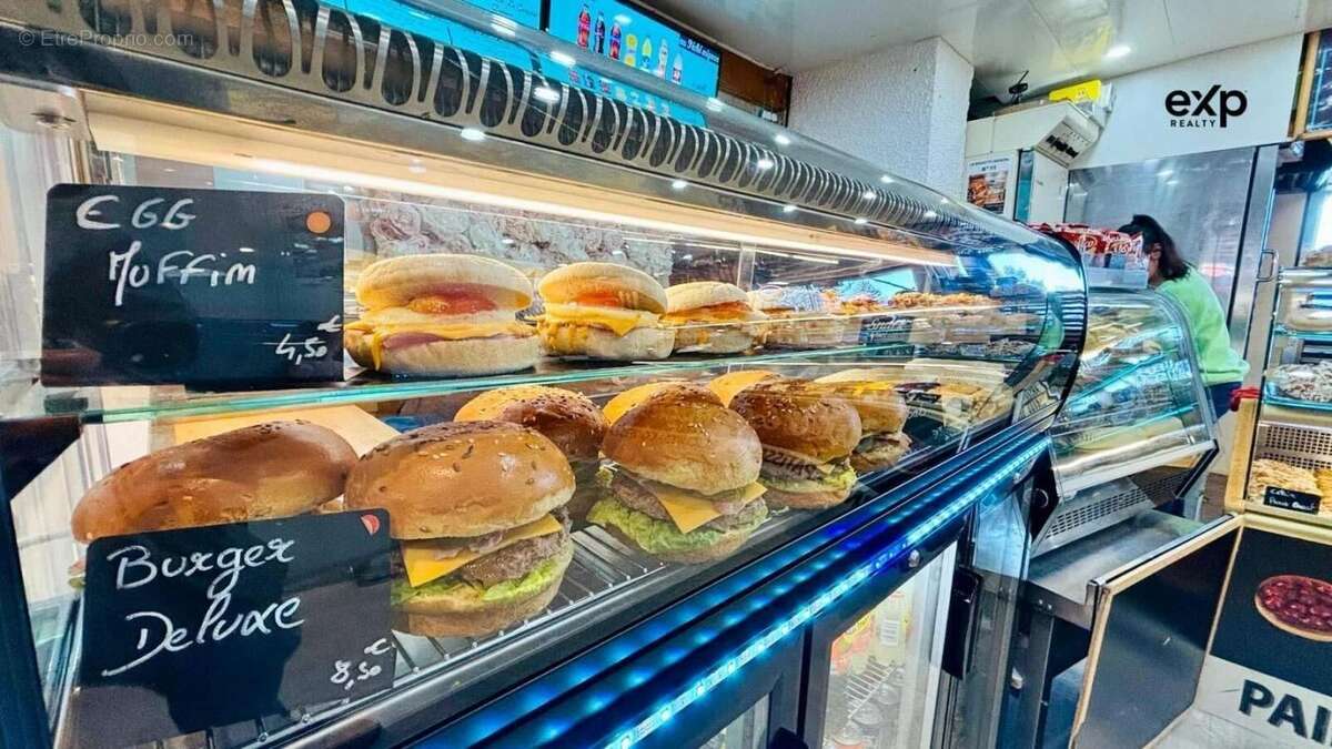 Commerce à VILLAREMBERT