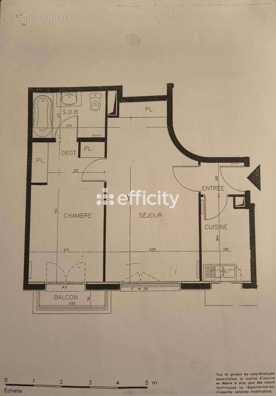 Appartement à COURBEVOIE