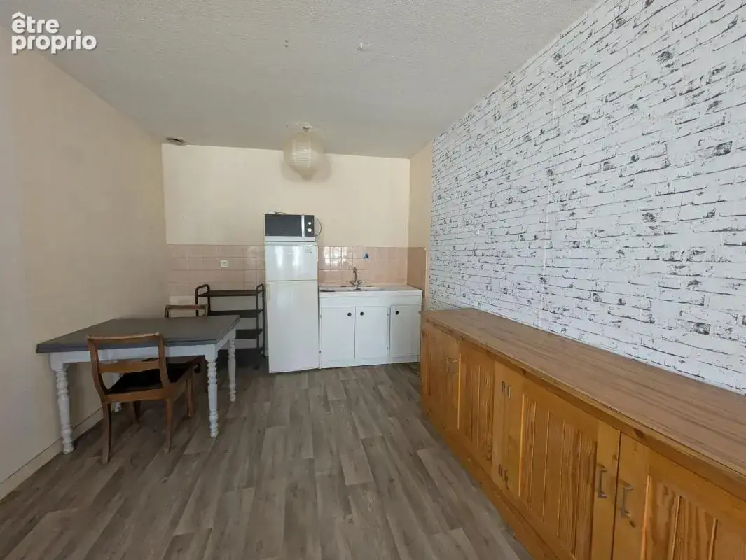 Appartement de 5 pièces de 110 m² à Lons-le-Saunier - photo 3