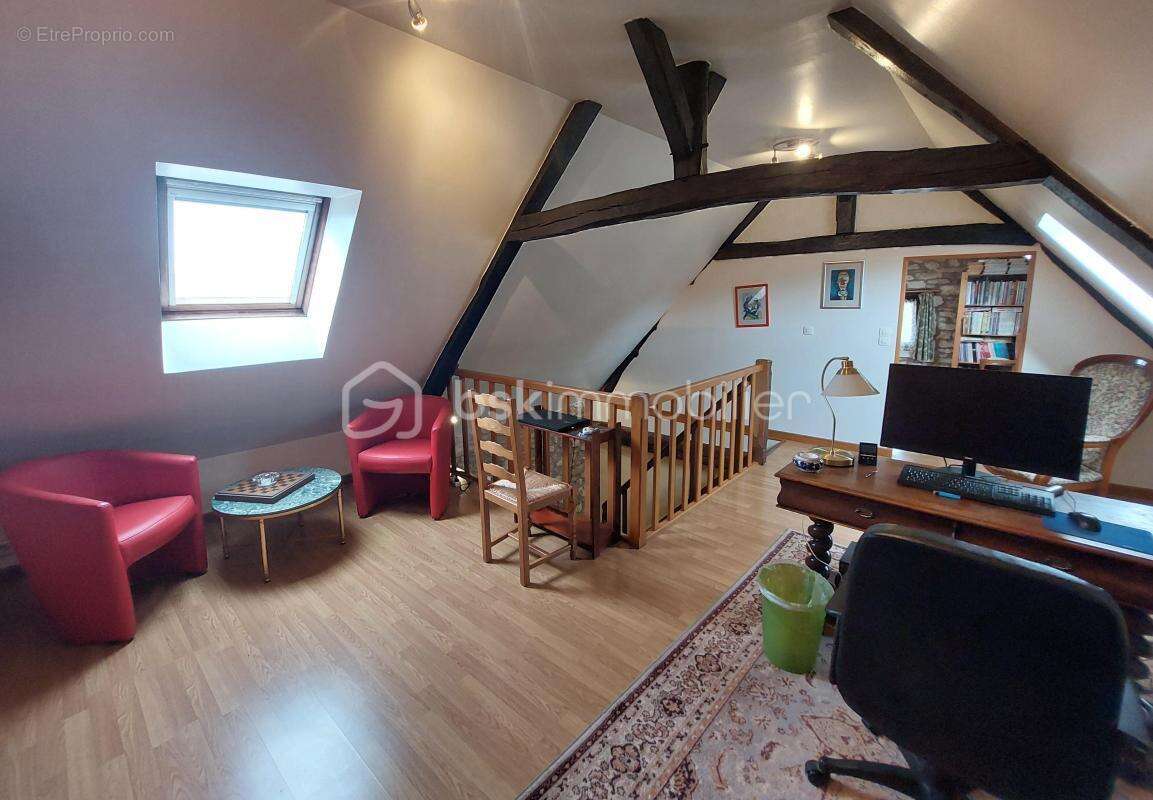 Maison à BURY