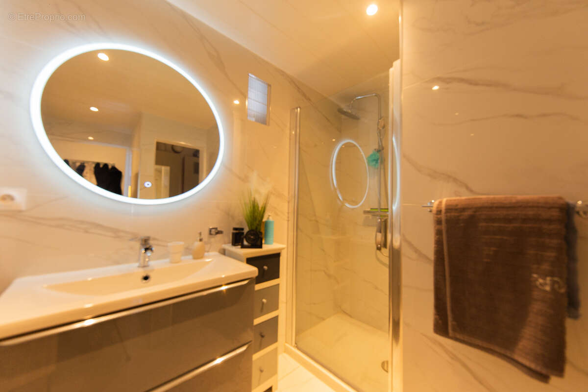 Appartement à MANDELIEU-LA-NAPOULE