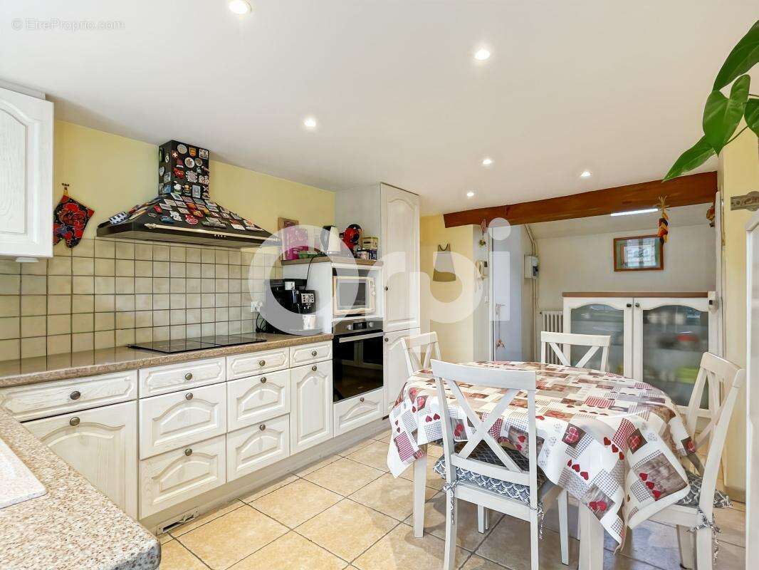 Maison à HEUDREVILLE-SUR-EURE