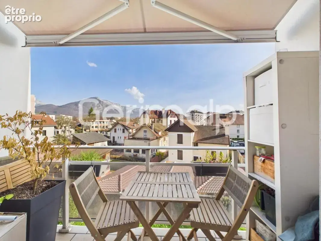 Vente - Appartement - 4 pièces + cuisine - 78 m² - 380 000 € - - photo 9