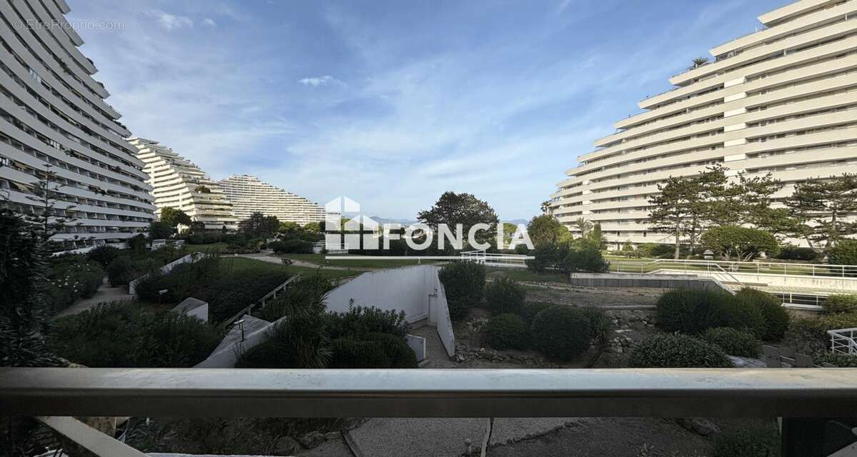 Appartement à VILLENEUVE-LOUBET