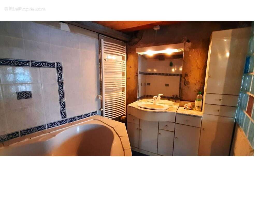 Maison 71 m² à Aydat  - photo 8
