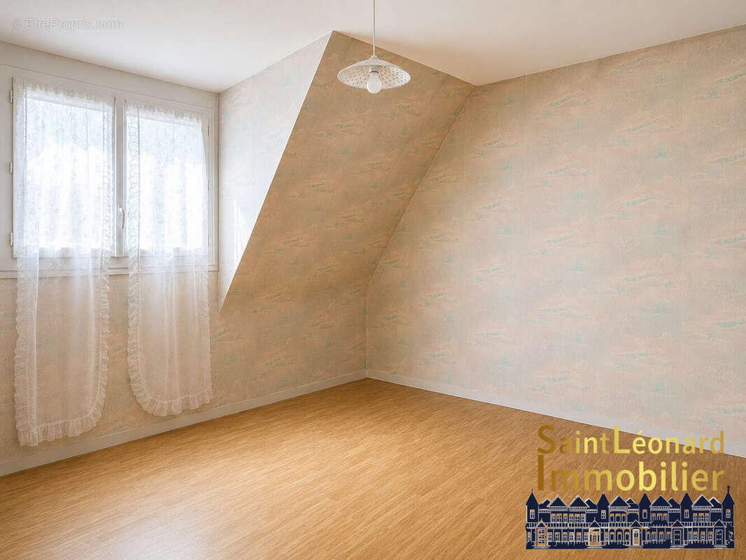 Maison 102 m² à Lecousse  - photo 7