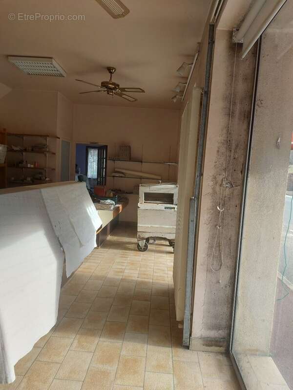 Maison d'habitation et son local commercial - photo 4