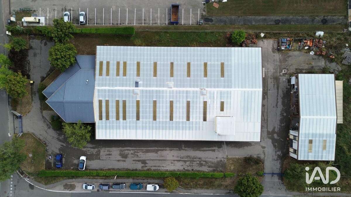 Photo 2 - Commerce à LENTILLY