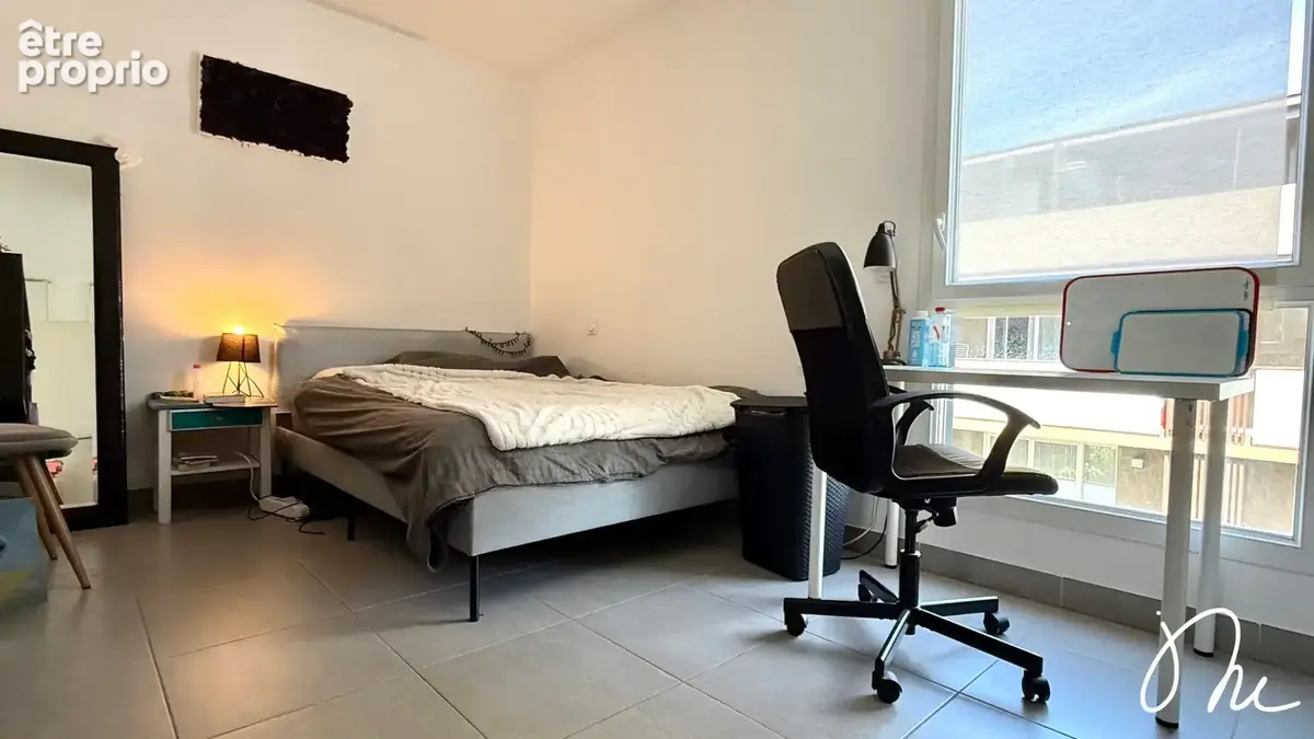 Appartement lumineux T4/T5 avec terrasse, garage et parking - photo 9