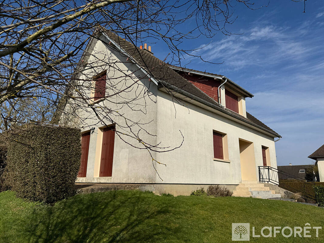 Maison à L'AIGLE