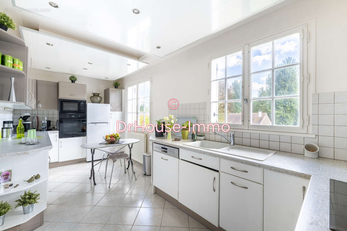 Maison à AUFFREVILLE-BRASSEUIL