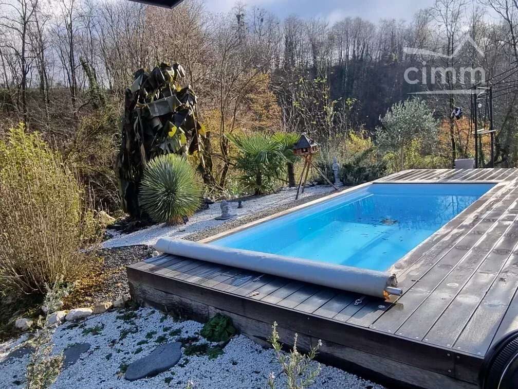 Maison à SAINT-VINCENT-DE-MERCUZE