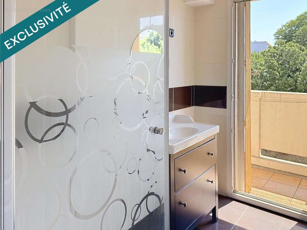 Appartement 60 m² à Marseille-15e  - photo 9